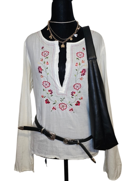 Abercrombie & Fitch Tops - Abercrombie & Fitch Cream Embroidered Tunic with Pink Floral Accents